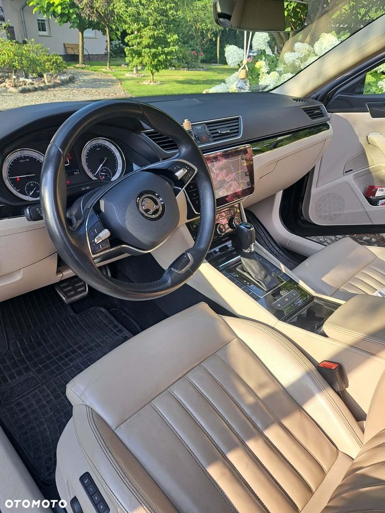 Skoda Superb 2.0 TDI SCR L&K DSG - 16