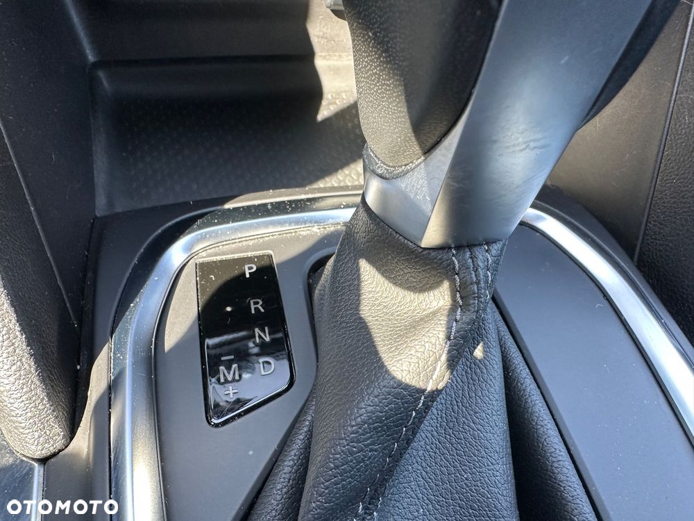 Renault Megane 1.3 TCe FAP Techno EDC - 24