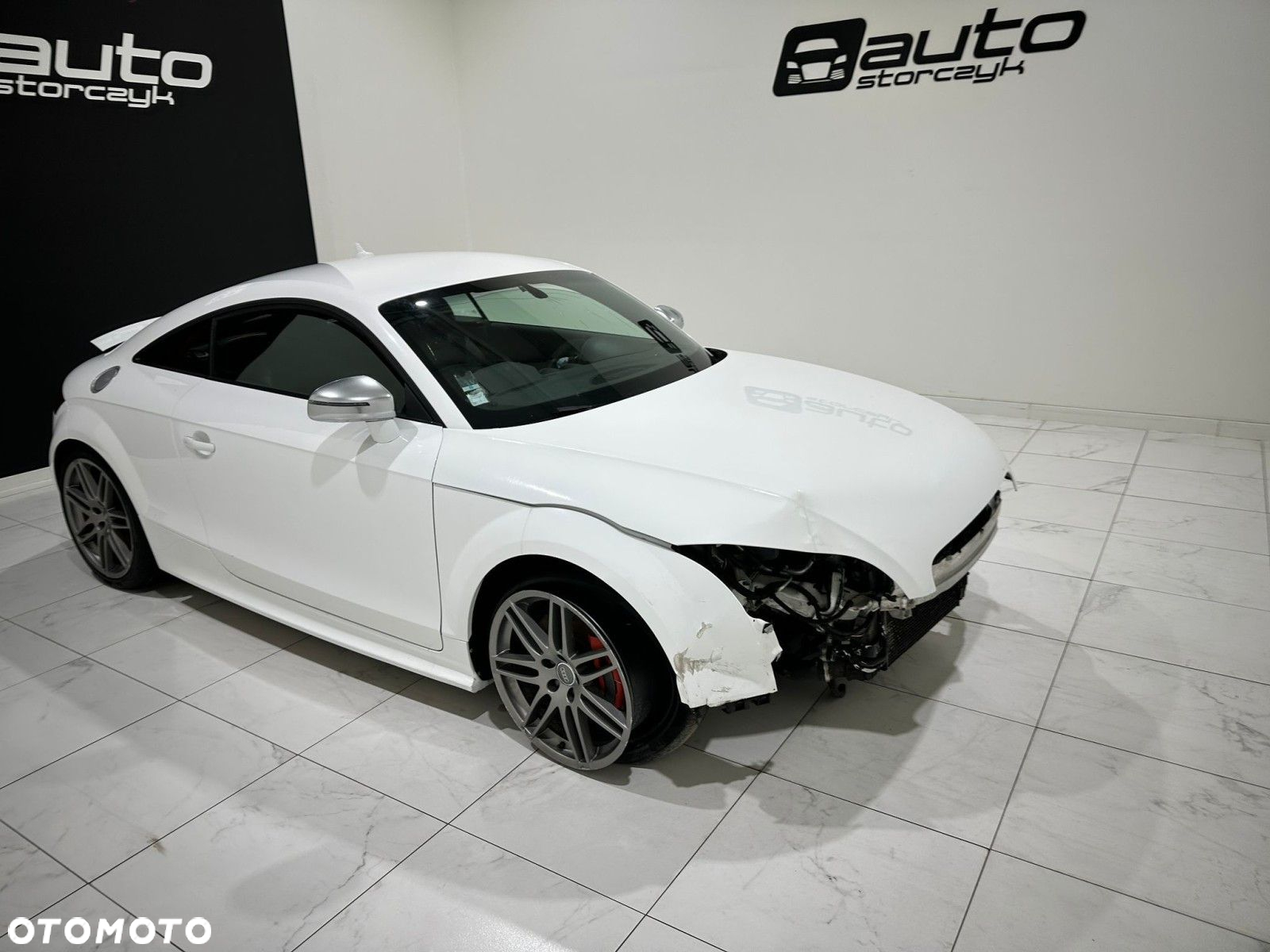 Audi TT S Coupé - 17
