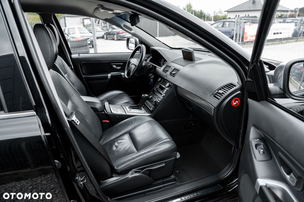 Volvo XC 90 D5 Momentum - 23