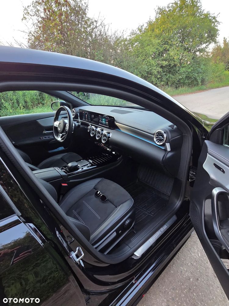 Mercedes-Benz Klasa A 200 Edycja specjalna 7G-DCT - 4