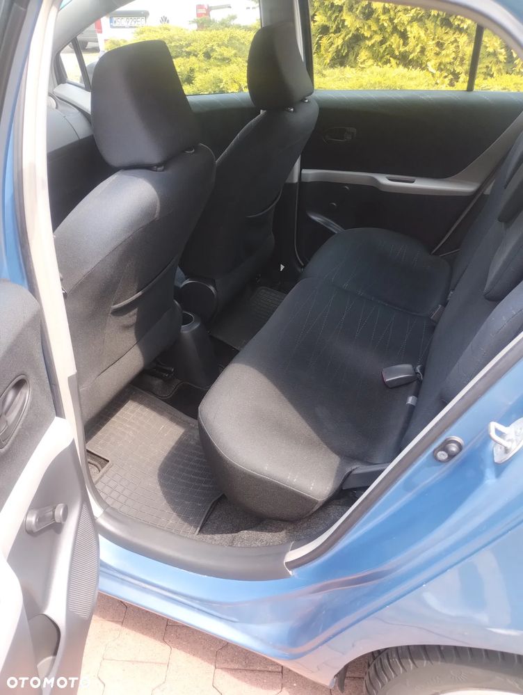 Toyota Yaris - 5