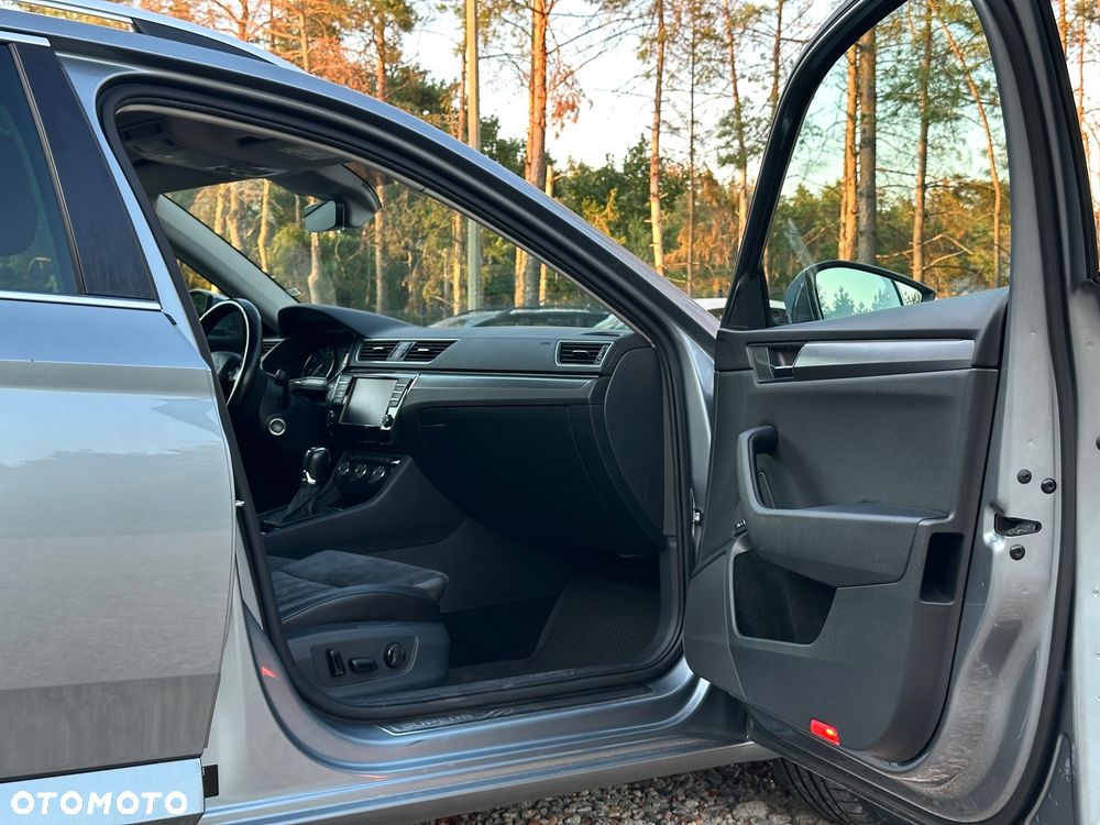 Skoda Superb 2.0 TSI 4x4 DSG Style - 8