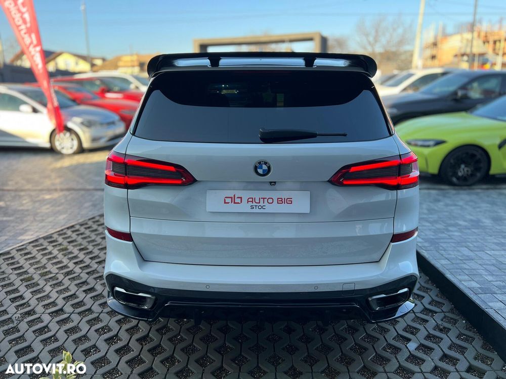 BMW X5 M M50d - 9