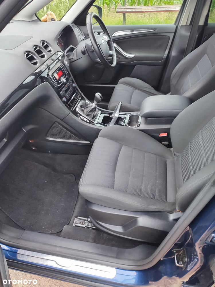 Ford S-Max - 36