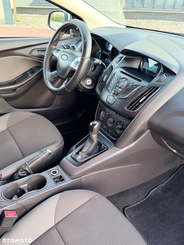 Ford Focus 1.0 EcoBoost Trend - 9