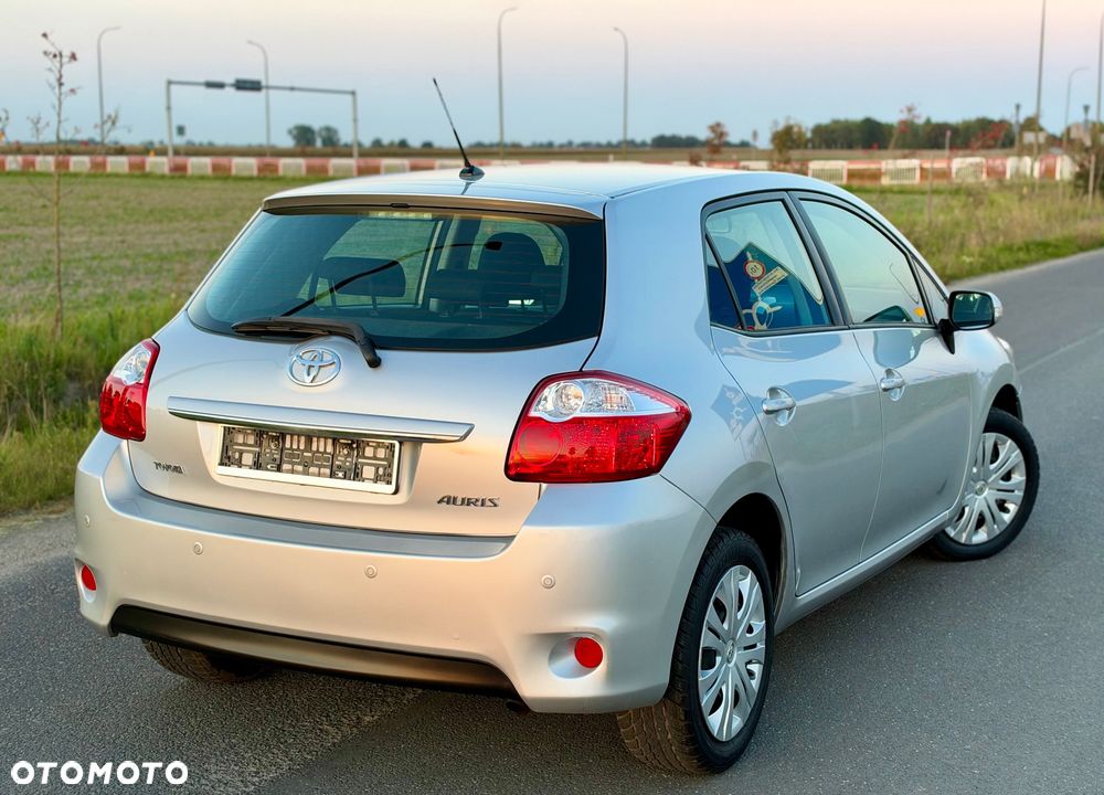 Toyota Auris 1.6 MultiMode Executive - 10