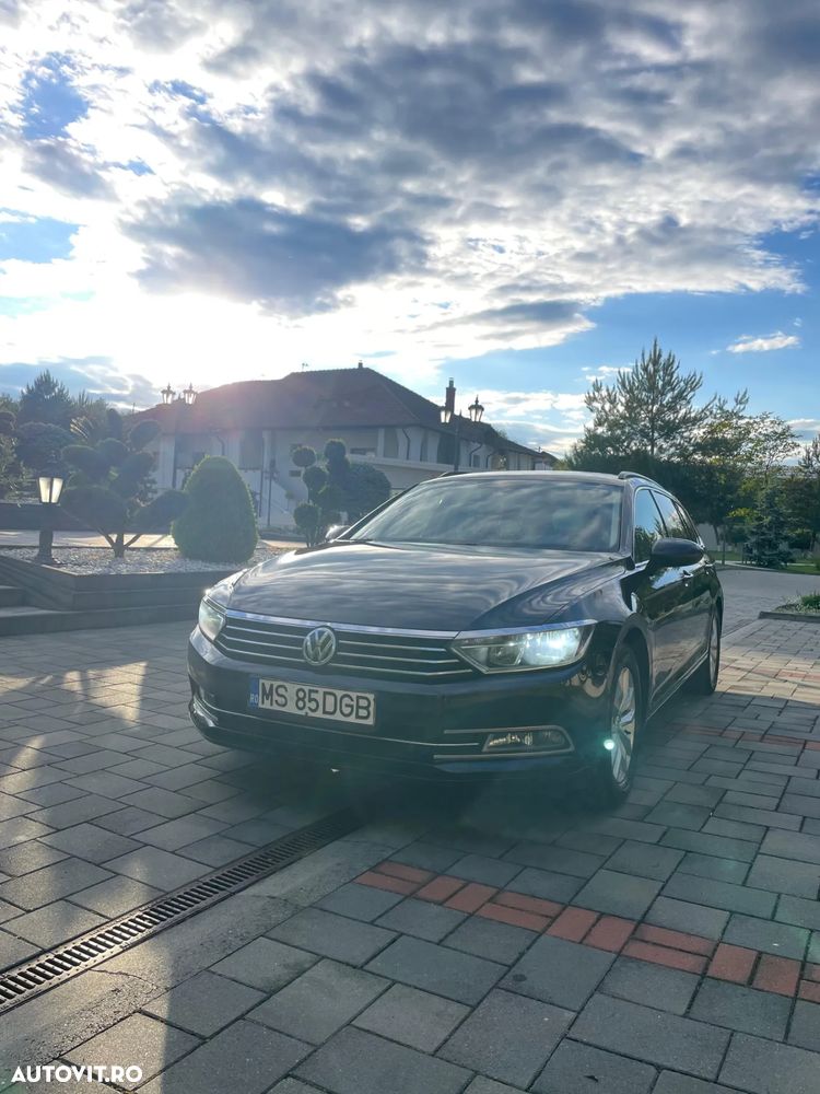 Volkswagen Passat Variant 2.0 TDI SCR DSG BlueMotion Comfortline - 19