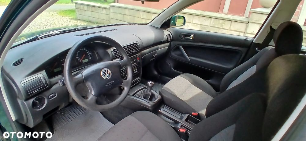 Volkswagen Passat - 23