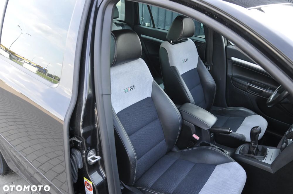 Skoda Octavia 2.0 TDI CR DPF RS - 14