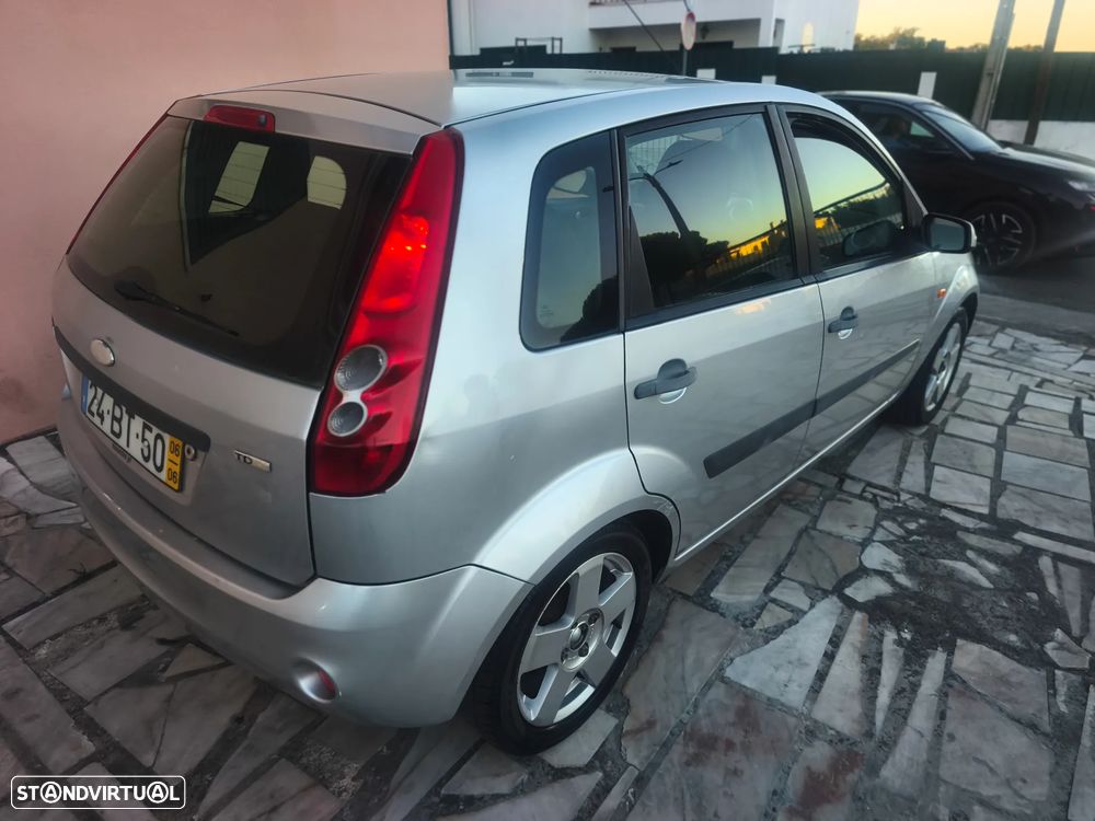 Ford Fiesta 1.4 TDCi First Edition - 4