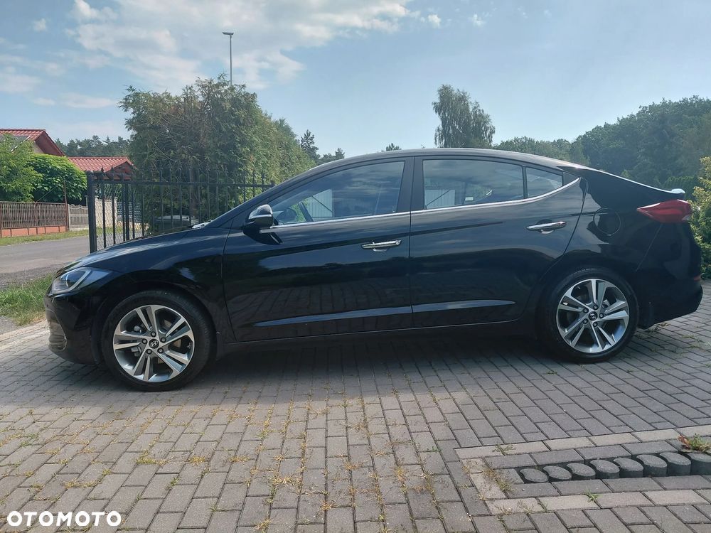Hyundai Elantra 1.6 Style - 1