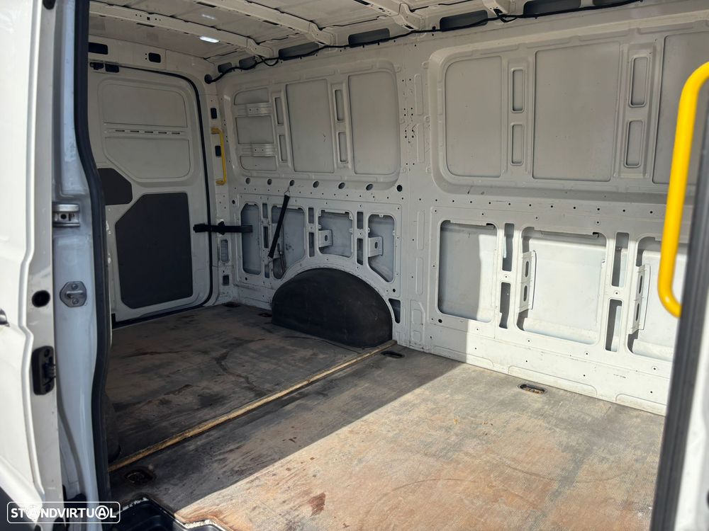 VW Crafter - 11