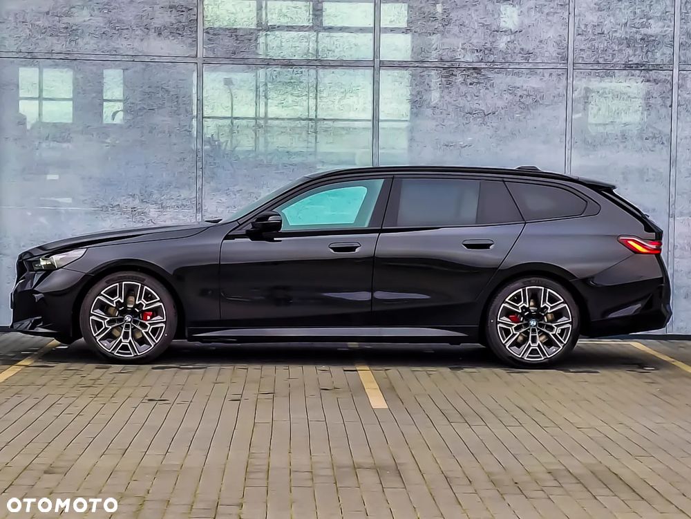 BMW Seria 5 540d xDrive mHEV M Sport - 3