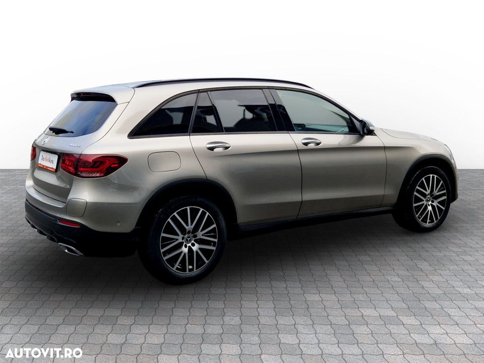 Mercedes-Benz GLC 300 4MATIC - 8