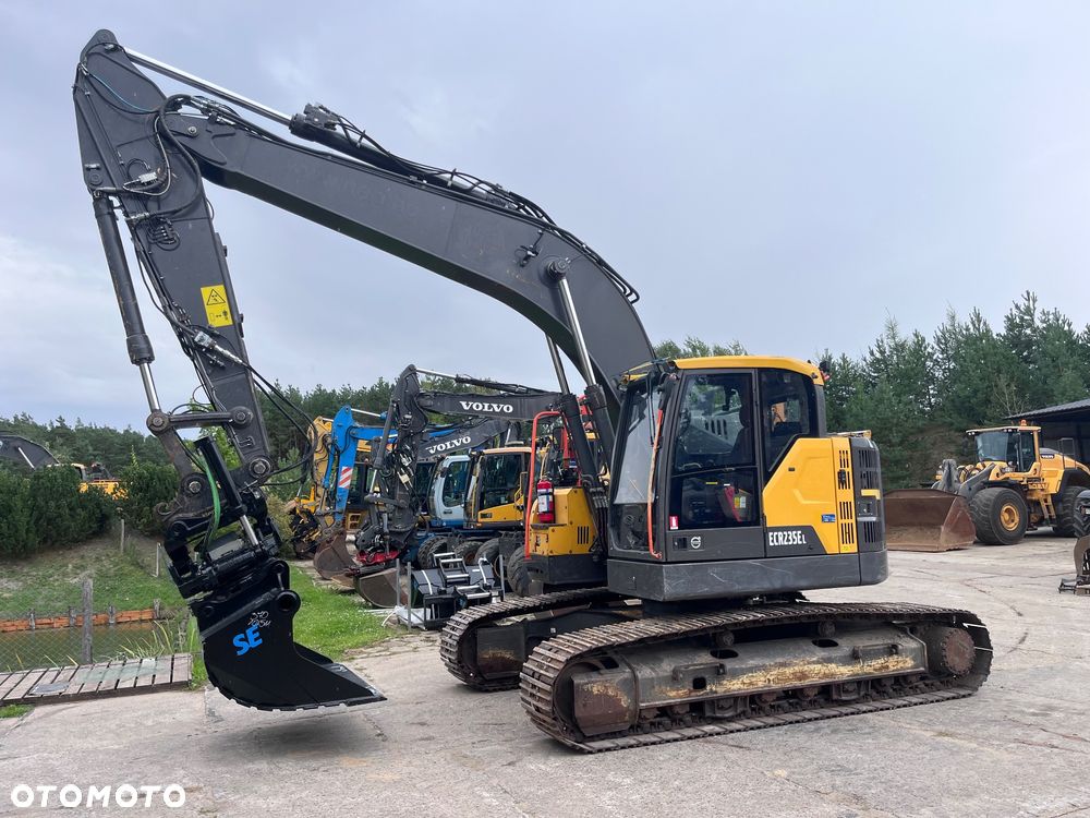 Volvo ECR235EL