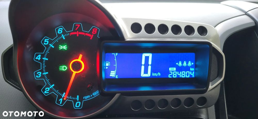 Chevrolet Aveo - 9