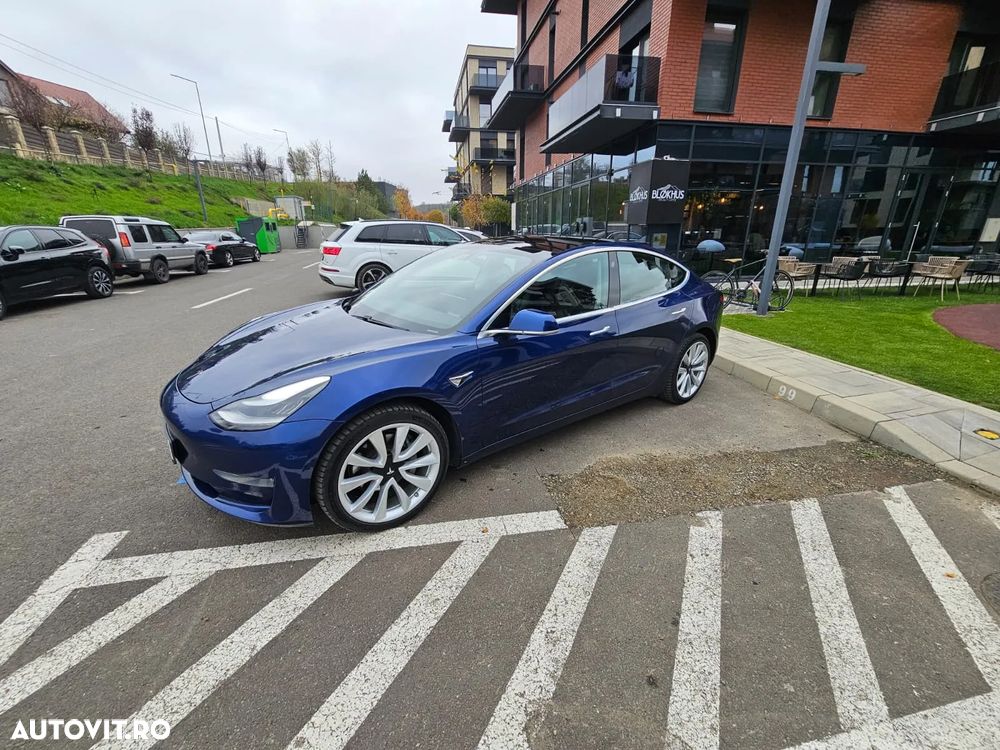 Tesla Model 3 RWD Long Range - 1