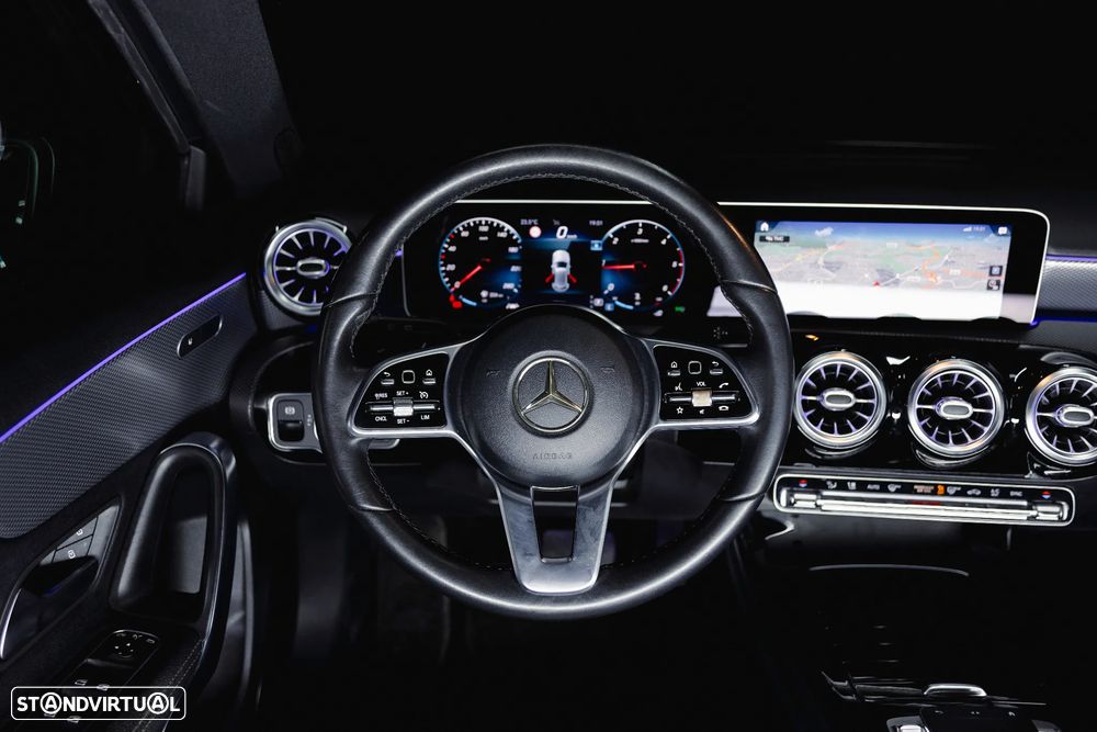 Mercedes-Benz A 180 d 7G-DCT AMG Line - 10