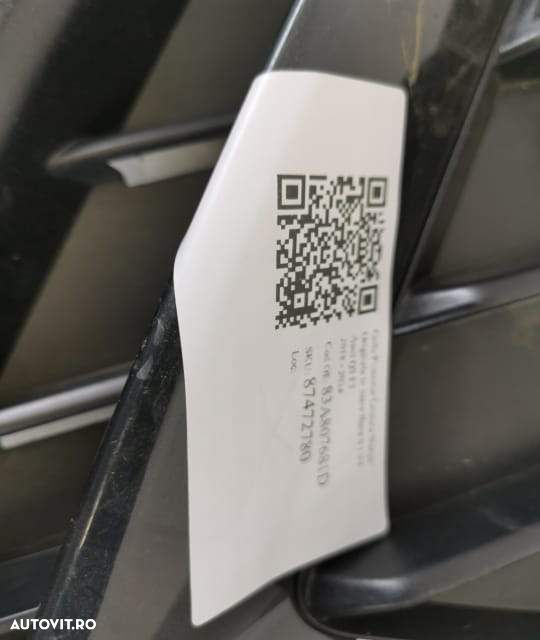 Grila Proiector Laterala Stanga Originala In Stare Buna S Line Audi  Q - 7