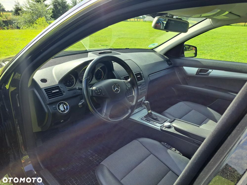Mercedes-Benz Klasa C 220 CDI DPF Automatik BlueEFFICIENCY Avantgarde - 8