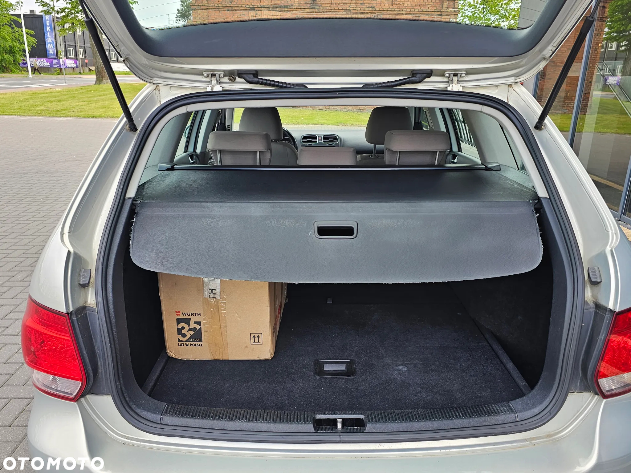 Volkswagen Golf VI 1.6 TDI Comfortline - 9