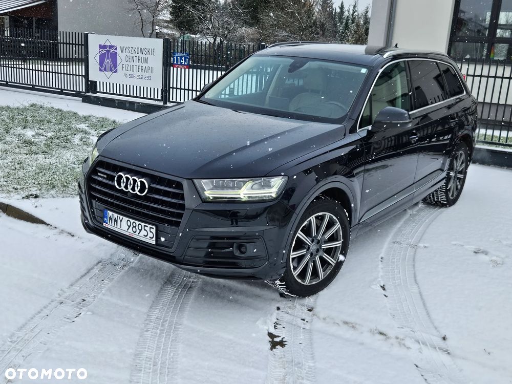 Audi Q7 - 1