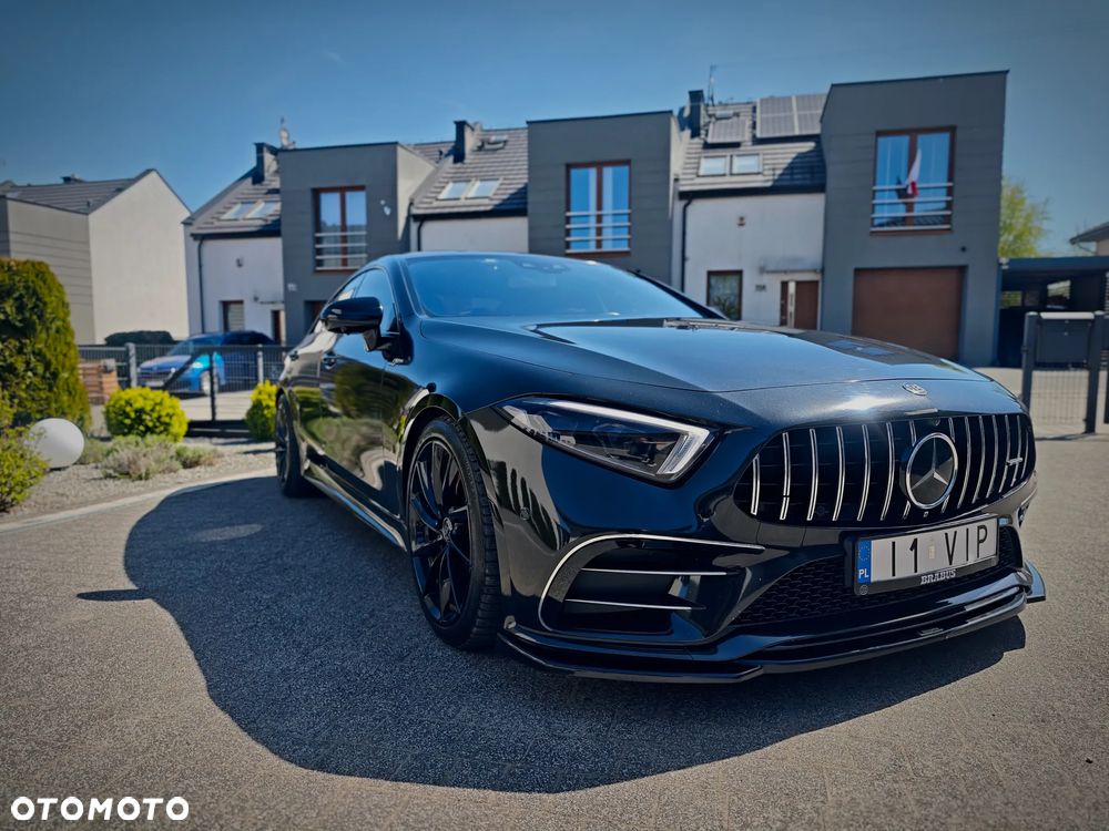 Mercedes-Benz CLS - 6