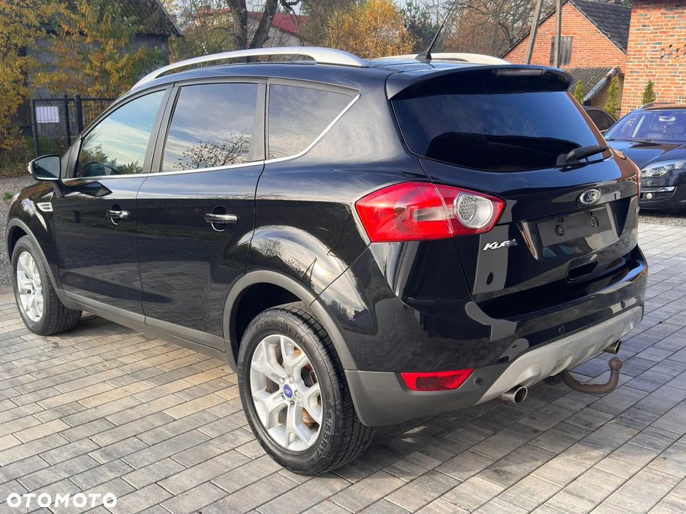 Ford Kuga 2.0 TDCi 2x4 Titanium - 13