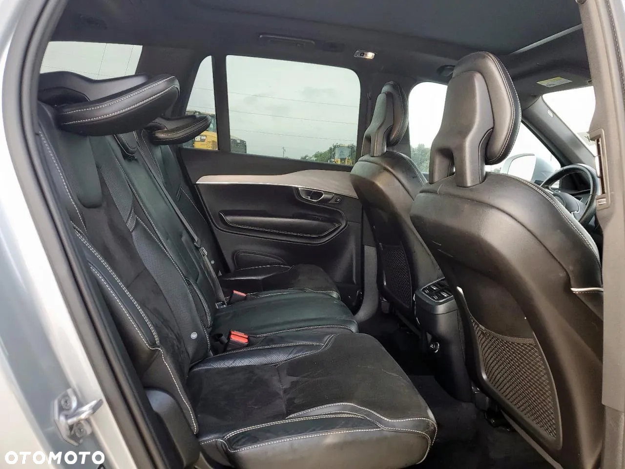 Volvo XC 90 T6 AWD R-Design - 10
