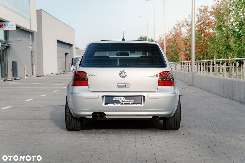 Volkswagen Golf - 14