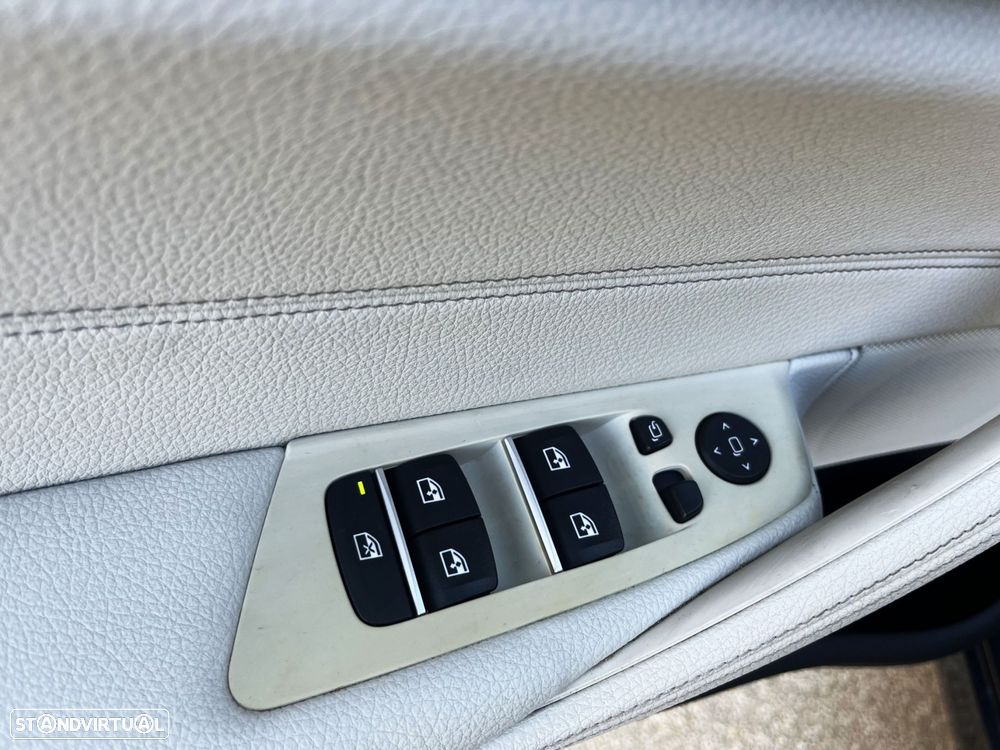 BMW 520 d Line Luxury Auto - 28