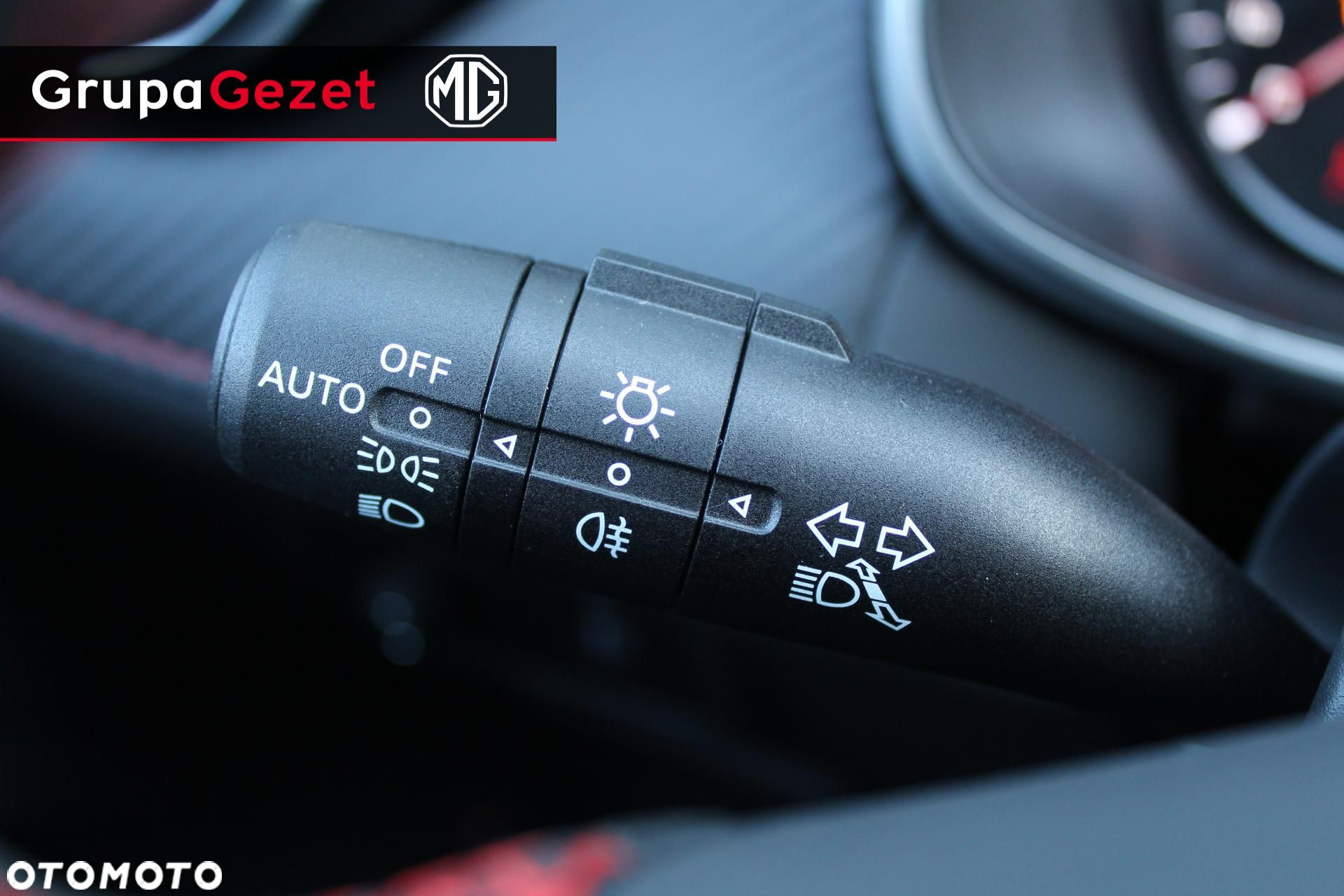 MG ZS - 12
