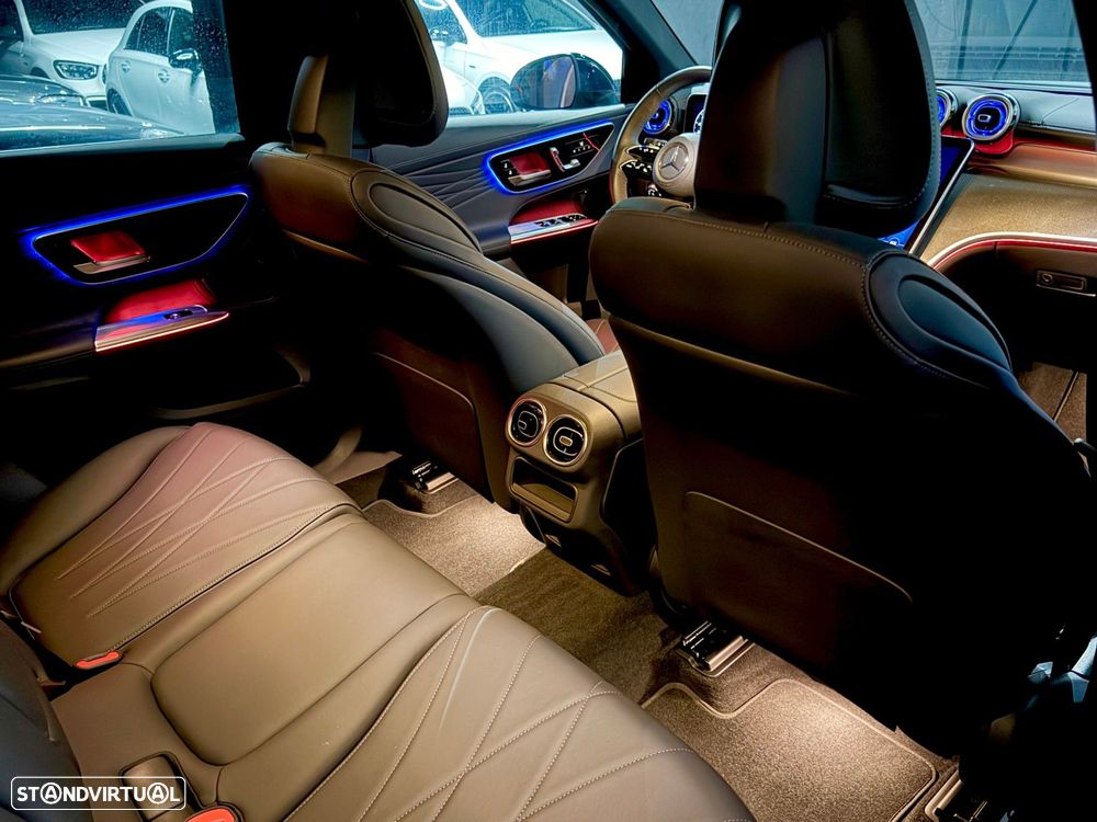 Mercedes-Benz GLC 300 e 4Matic 9G-TRONIC Edition AMG Line - 27