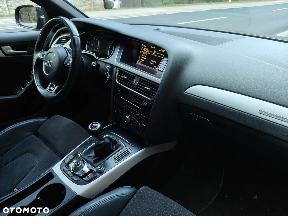 Audi A4 ver-2-0-tfsi-quattro - 25