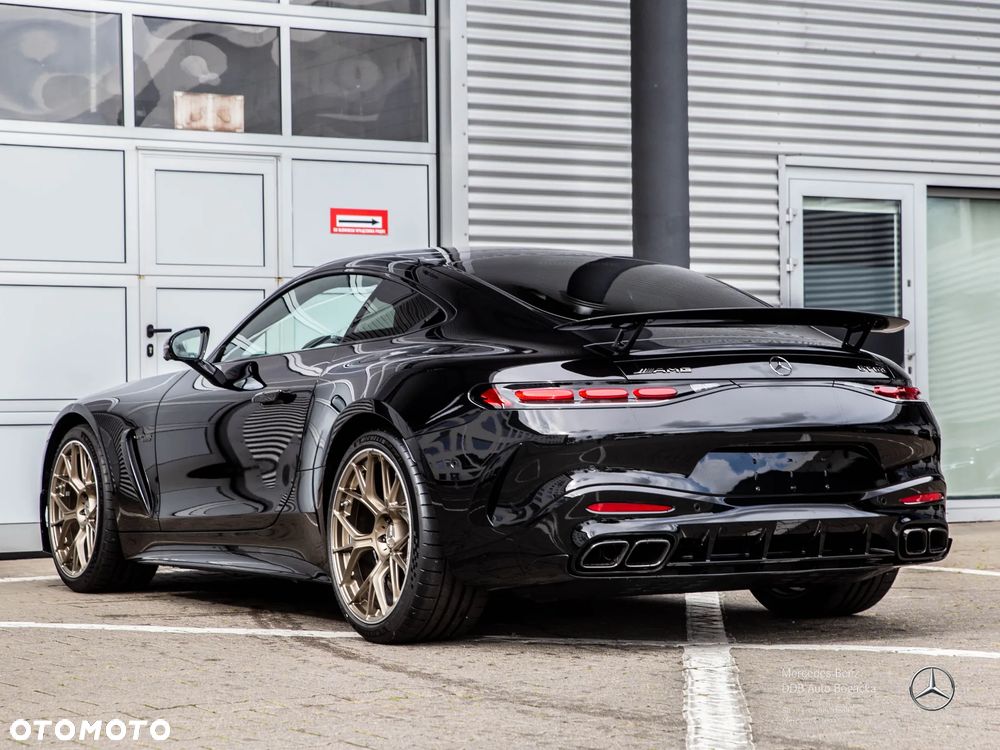 Mercedes-Benz AMG GT - 5