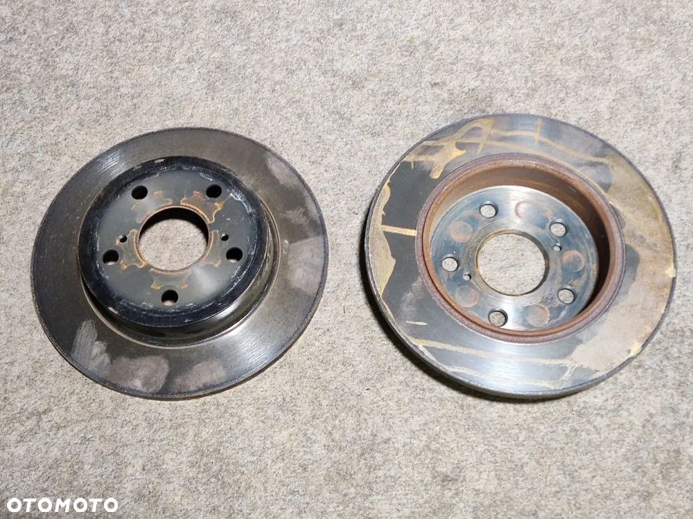 TOYOTA COROLLA E21 1.8h od 2023r Tarcza Hamulcowa Tył - 1