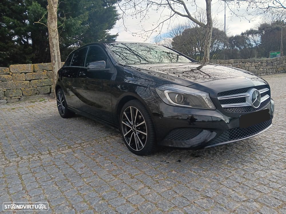 Mercedes-Benz A 180 CDI (BlueEFFICIENCY) Urban - 2