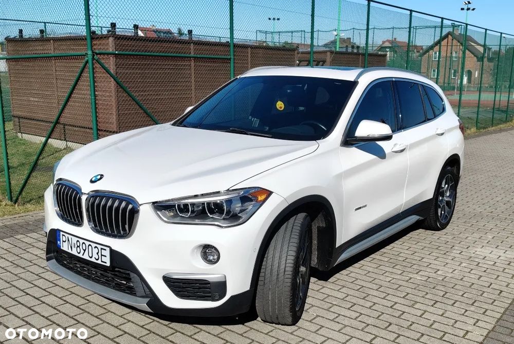 BMW X1 xDrive25i GPF Sport Line - 3