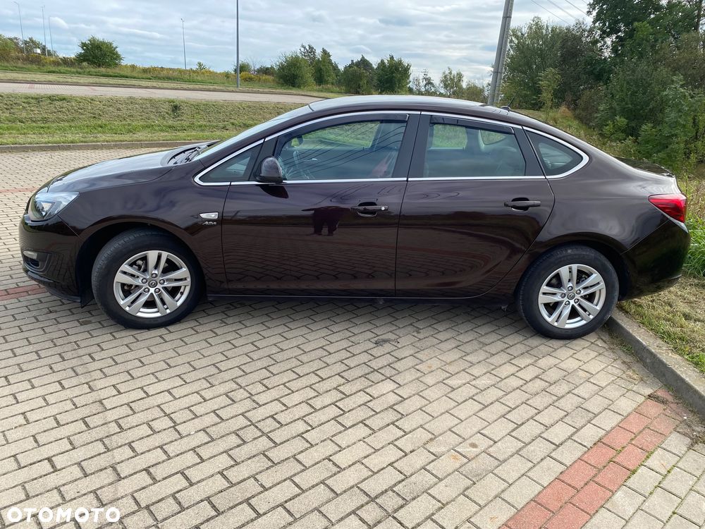 Opel Astra 1.6 Active - 2