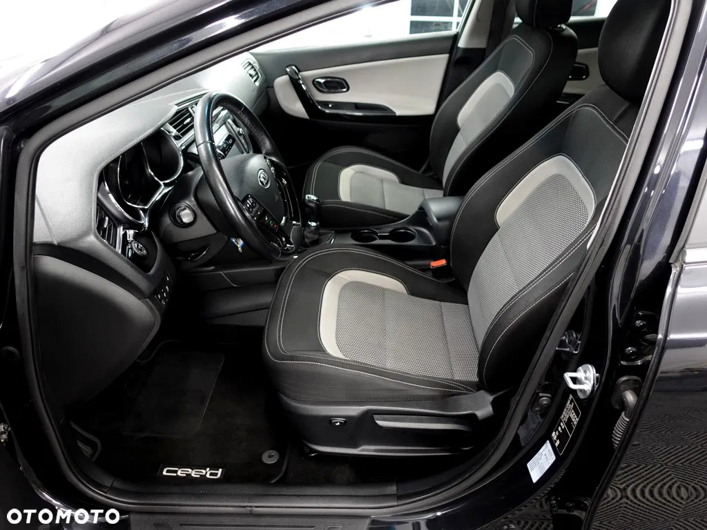 Kia Ceed Cee'd 1.6 GDI L Business Line - 7