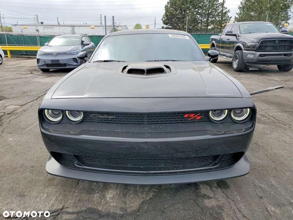 Dodge Challenger - 5