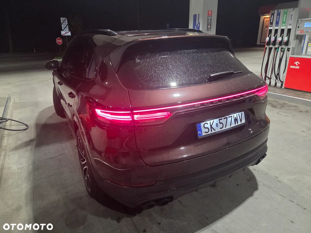 Porsche Cayenne Platinum Edition - 7