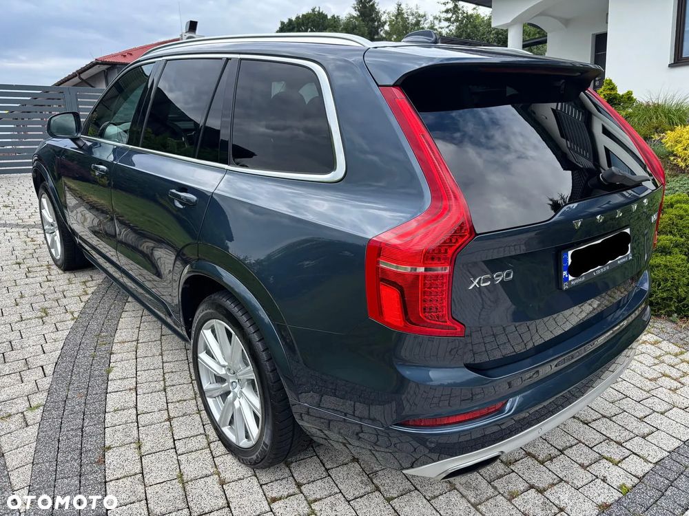 Volvo XC 90 - 7