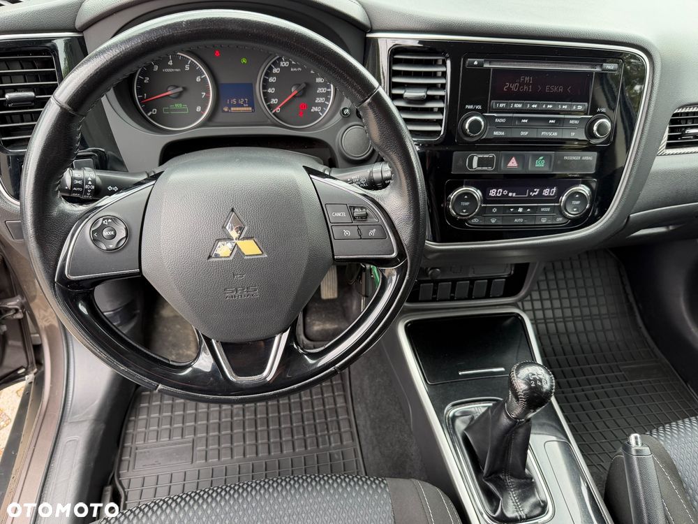 Mitsubishi Outlander 2.0 City Style 2WD - 15