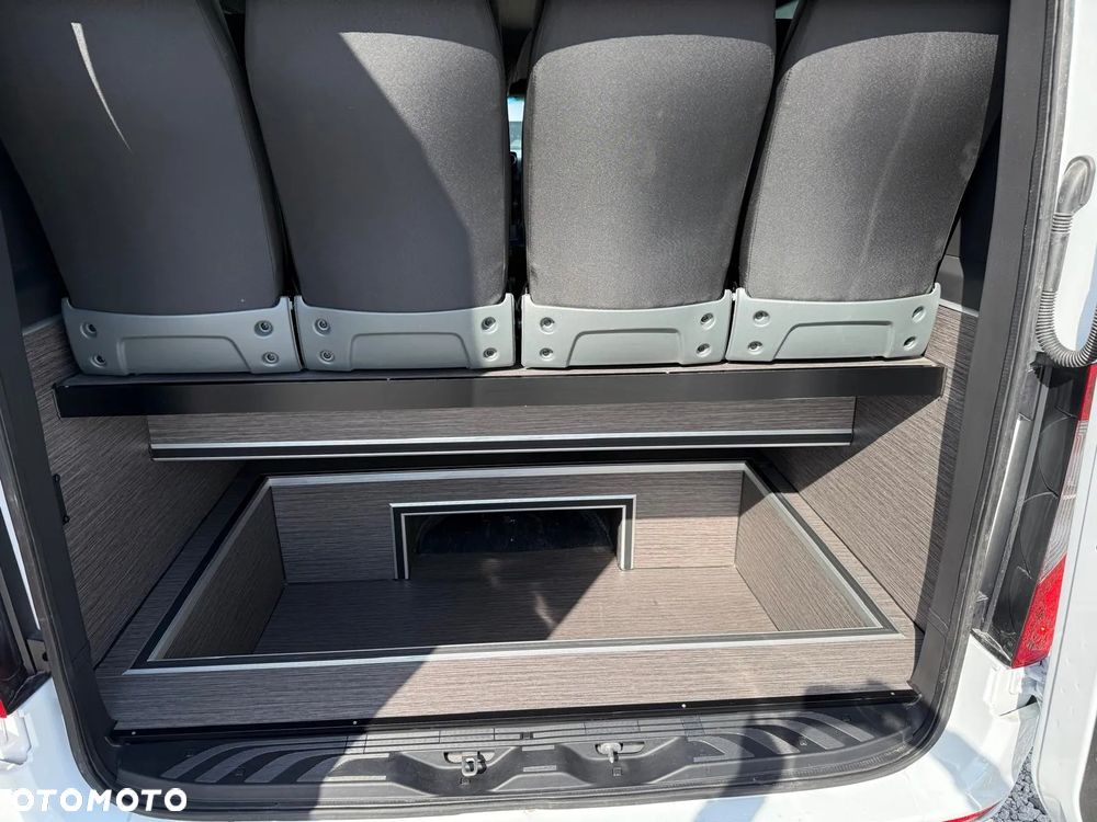Mercedes-Benz Sprinter 517 - 6