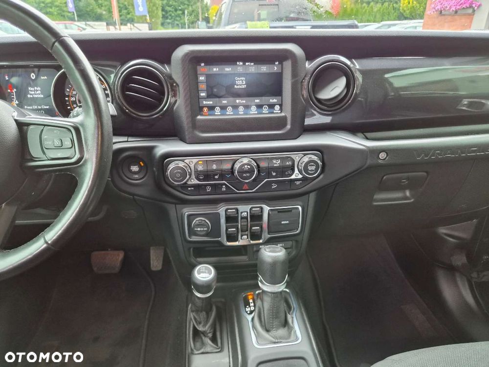 Jeep Wrangler - 26