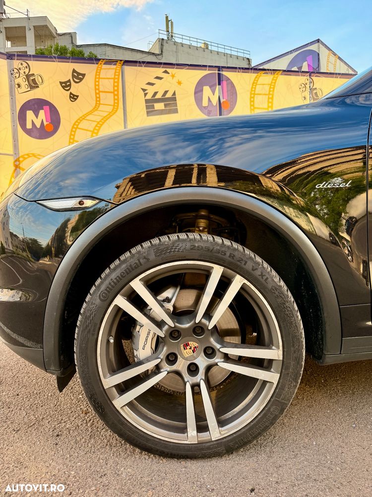 Porsche Cayenne - 16