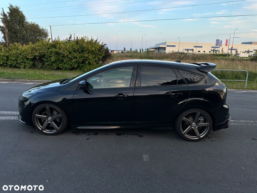 Ford Focus 2.0 EcoBoost ST - 7