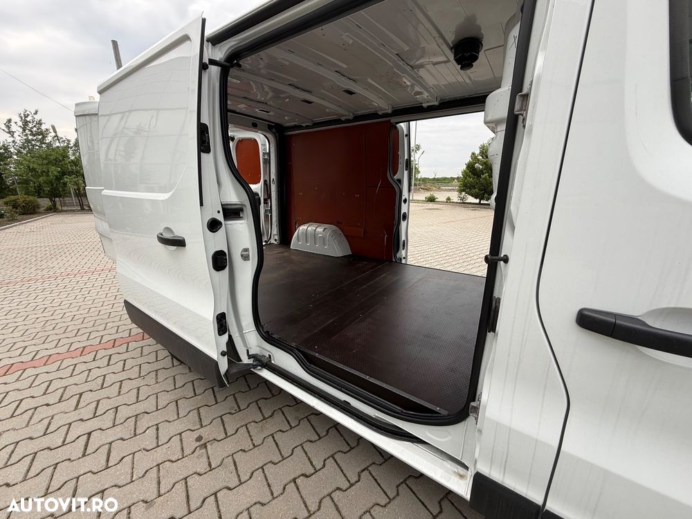 Renault Trafic ENERGY dCi 125 Combi Expression - 12